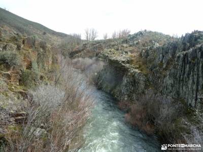 Cascadas Aljibe-Arquitectura Negra; club senderismo malaga los arribes del duero zamora viajes sanab